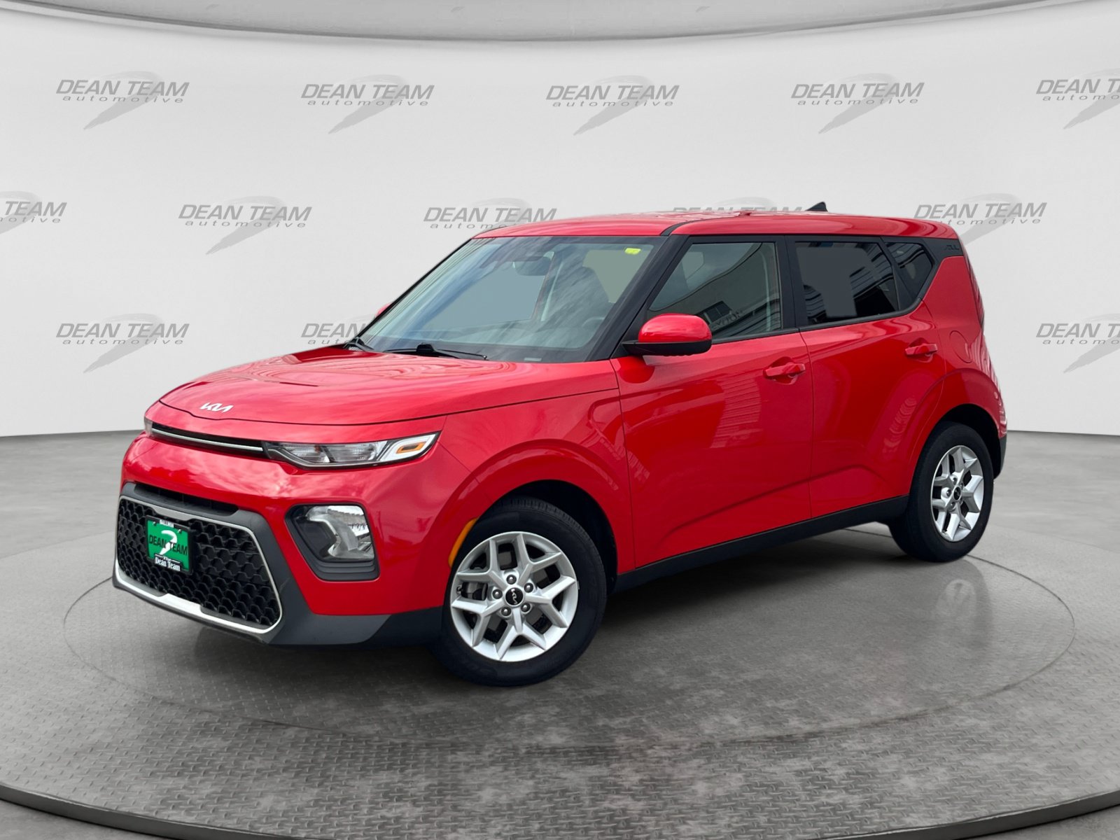 Used 2022 Kia Soul LX w/ Technology Package FWD image 3