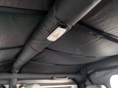 Used 2000 HUMMER H1 4-Door Open Top image 40