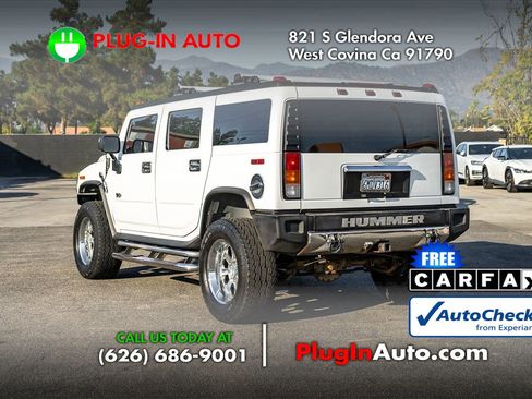 Used 2004 HUMMER H2 w/ Preferred Equipment Group image 2