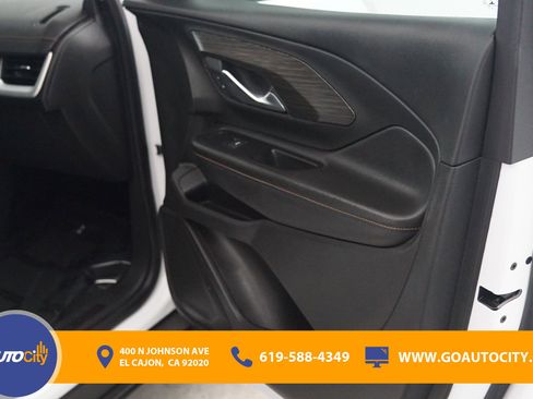 Used 2020 GMC Terrain SLT image 16