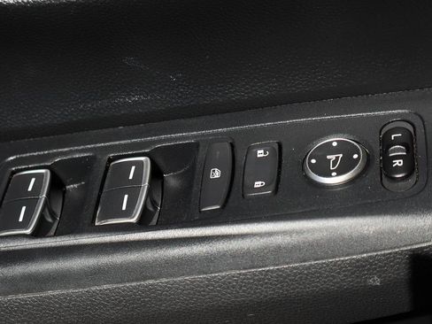 Used 2023 Honda CR-V Sport Touring image 16