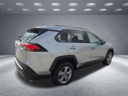 Used 2023 Toyota RAV4 XLE FWD image 16