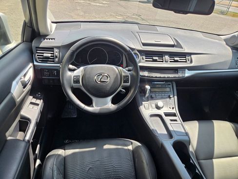 Used 2012 Lexus CT 200h Premium w/ Premium Audio Pkg FWD image 5