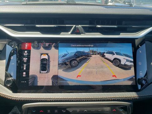 New 2026 Jeep Cherokee Overland w/ Trailer Tow Group AWD/4WD image 22