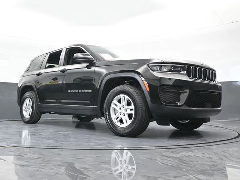 Used 2025 Jeep Grand Cherokee Laredo image 63