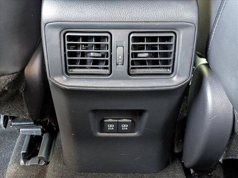 Used 2019 Toyota RAV4 XSE w/ Carpet Mat Package AWD/4WD image 17
