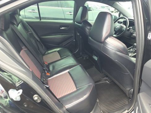 Used 2025 Toyota Corolla XSE FWD image 4