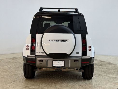 Used 2022 Land Rover Defender 110 X-Dynamic SE AWD/4WD image 10