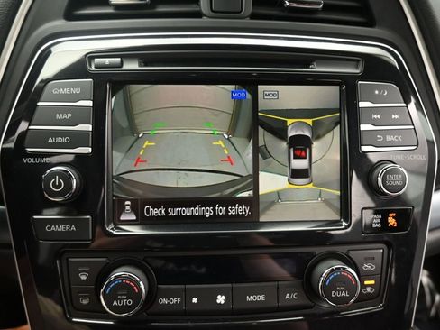 Used 2021 Nissan Maxima Platinum w/ 40th Anniversary Package FWD image 28