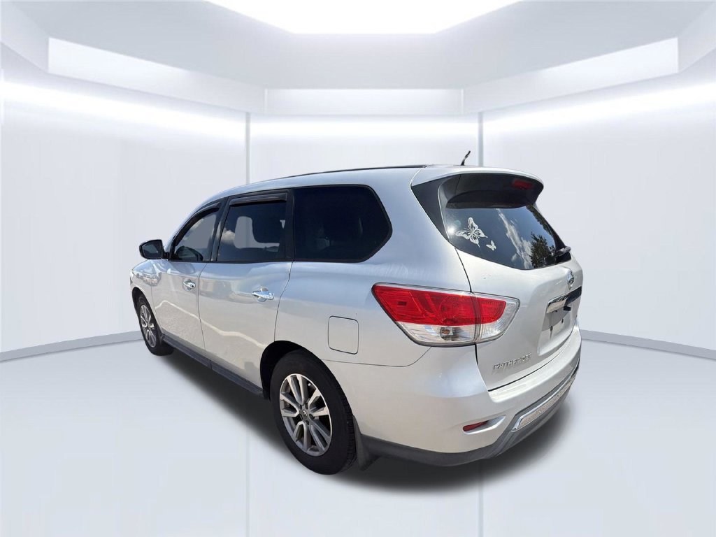 Used 2015 Nissan Pathfinder S FWD image 7
