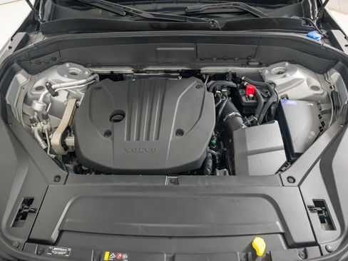 Used 2024 Volvo XC90 B5 Plus image 33
