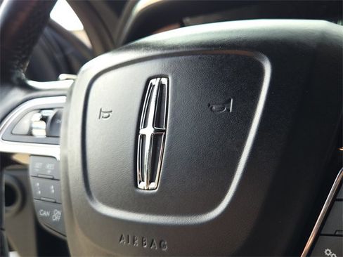 Used 2021 Lincoln Navigator Reserve image 24