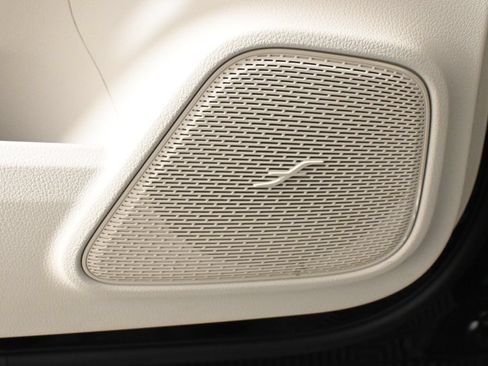 Certified 2026 Mercedes-Benz GLA 250 4MATIC image 27
