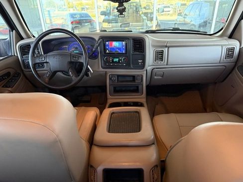 Used 2004 Chevrolet Silverado 2500 LT image 17