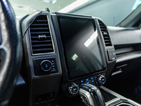 Used 2017 Ford F150 Raptor image 12