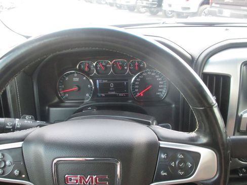 Used 2018 GMC Sierra 1500 SLT w/ SLT Premium Package AWD/4WD image 30