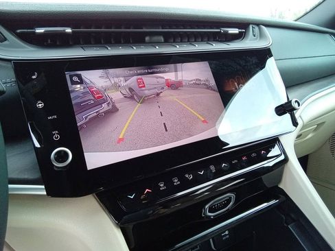 New 2026 Jeep Grand Cherokee Limited w/ Limited Altitude Package image 24