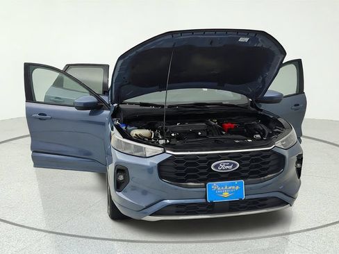 Used 2023 Ford Escape ST-Line Select AWD/4WD image 29