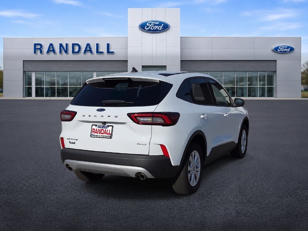 Used 2025 Ford Escape Active AWD/4WD image 5