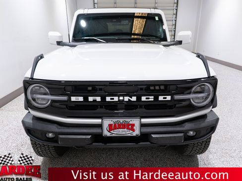 Used 2025 Ford Bronco Outer Banks w/ Sasquatch Package AWD/4WD image 7