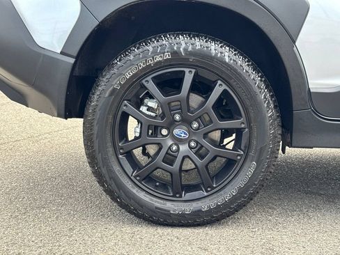 Used 2024 Subaru Crosstrek 2.5i Wilderness w/ Crosstrek Mirror Package AWD/4WD image 14