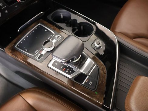 Used 2019 Audi Q7 3.0T Premium Plus image 7