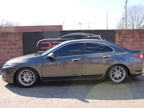 Used 2010 Acura TSX Sedan image 2