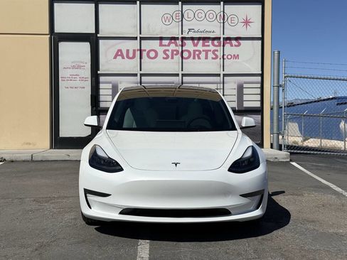 Used 2023 Tesla Model 3 Standard Range image 3