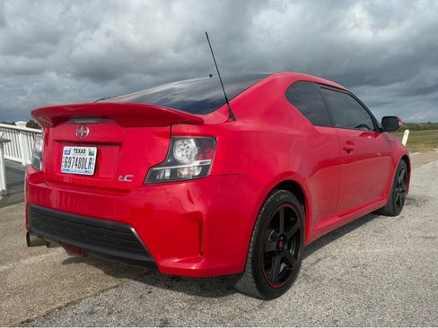 Used 2016 Scion tC image 5