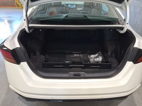 New 2026 Nissan Altima 2.5 SR FWD image 18