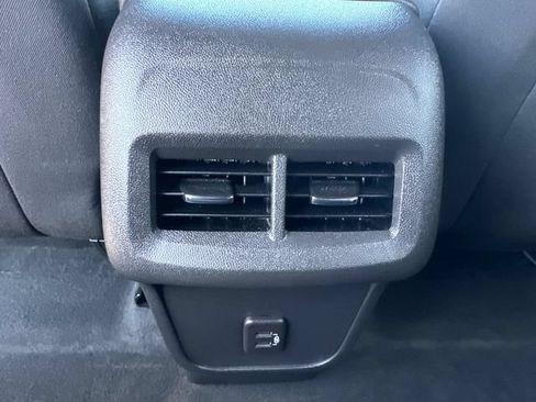 Used 2023 Chevrolet Equinox LS w/ LS Convenience Package FWD image 14