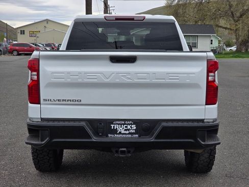 Used 2024 Chevrolet Silverado 1500 W/T w/ WT Value Package image 4