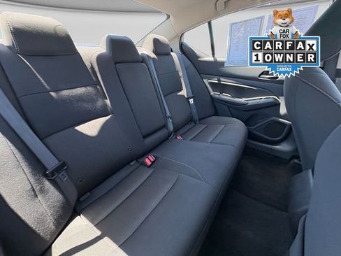 Used 2025 Nissan Altima 2.5 SV FWD image 29