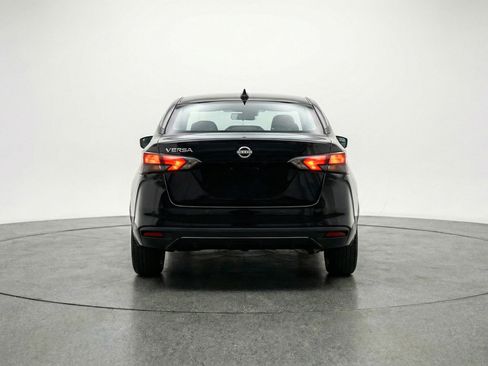 Used 2025 Nissan Versa SV image 7