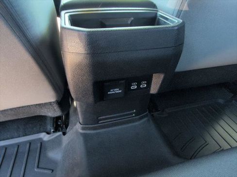Certified 2024 Toyota Tacoma TRD Off-Road w/ TRD Off Road Upgrade Package AWD/4WD image 16