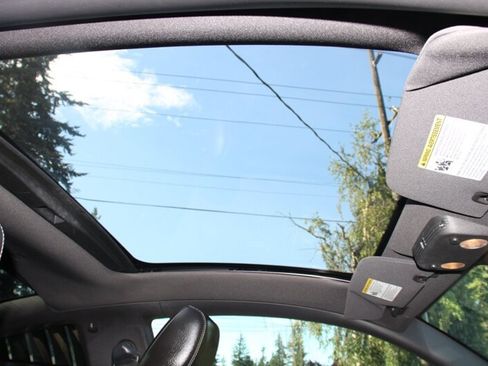 Used 2010 Ford Mustang Premium RWD image 11
