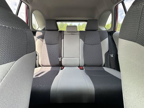 Used 2019 Toyota RAV4 XLE FWD image 13