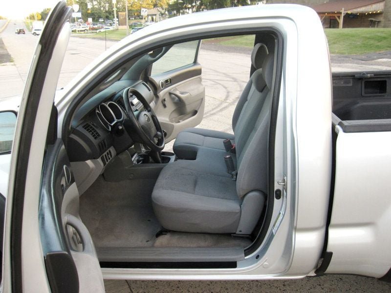 Used 2006 Toyota Tacoma 4x4 Regular Cab w/ Standard Pkg #1 image 18