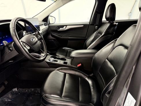 Used 2024 Ford Escape Platinum AWD/4WD image 13