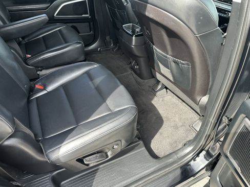 Used 2025 Kia Telluride S AWD/4WD image 21