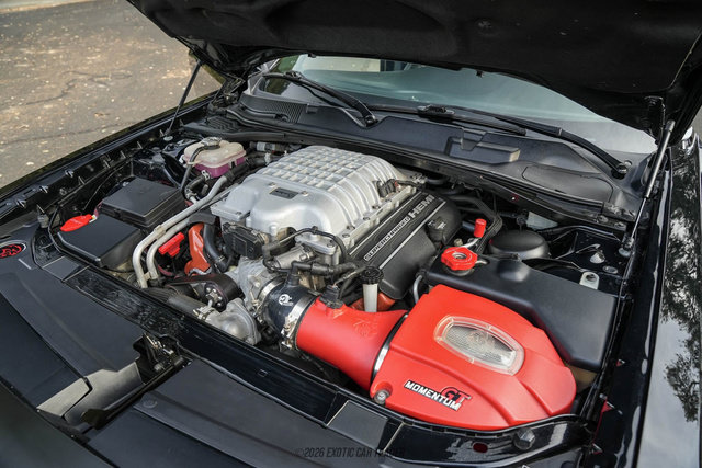 Used 2016 Dodge Challenger SRT Hellcat RWD image 15