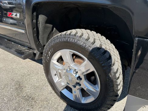 Used 2018 Chevrolet Silverado 2500 LTZ w/ Duramax Plus Package image 13