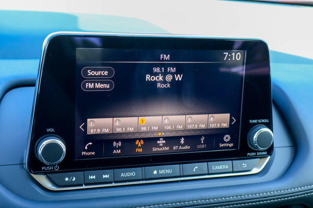 New 2026 Nissan Rogue SV FWD image 3