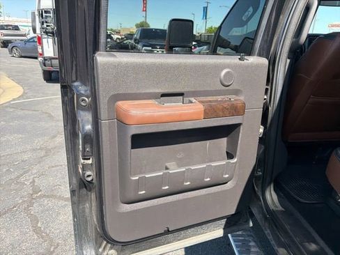 Used 2014 Ford F350 Platinum w/ Platinum Package AWD/4WD image 26