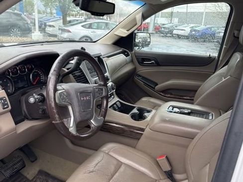 Used 2016 GMC Yukon XL SLT w/ Open Road Package image 10