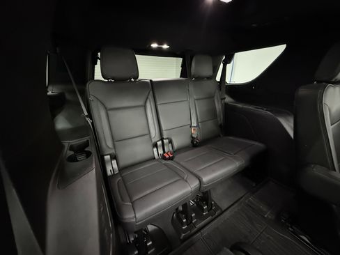 Used 2021 GMC Yukon Denali w/ Denali Ultimate Package image 29