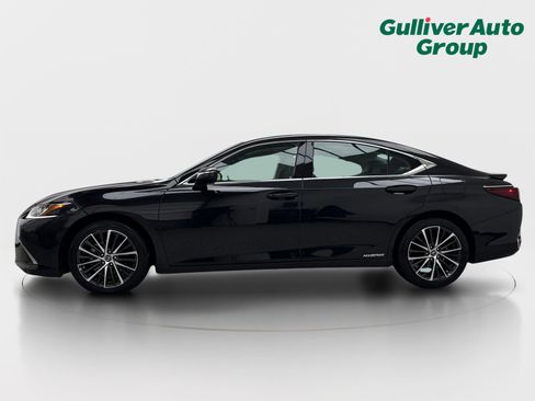 Used 2022 Lexus ES 300h w/ Premium Package FWD image 3