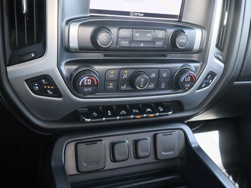 Used 2017 GMC Sierra 1500 SLT AWD/4WD image 18