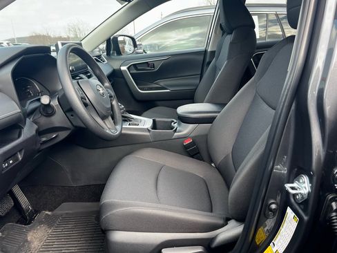 Certified 2025 Toyota RAV4 LE image 9