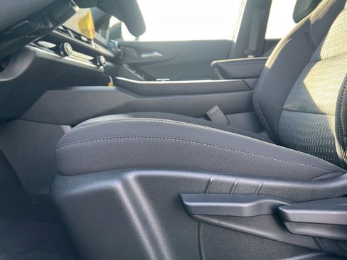 New 2026 Chevrolet Equinox LT image 10